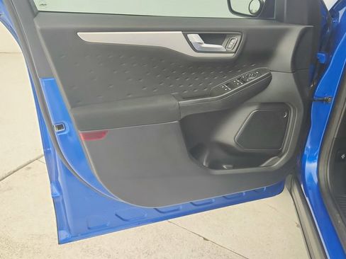 Used 2020 Ford Escape SE FWD image 18