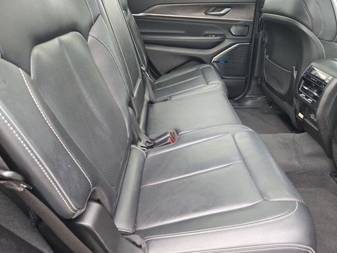 Used 2022 Jeep Grand Cherokee L Overland image 20