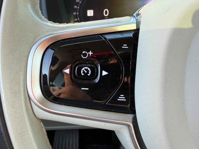 Used 2024 Volvo XC90 B5 Core w/ Protection Package Premier AWD/4WD image 20