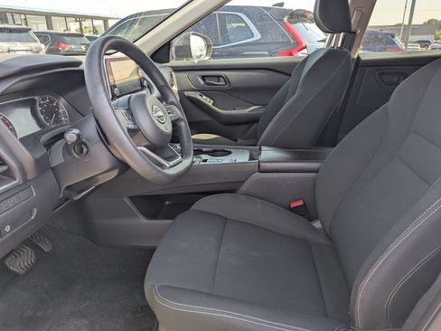 Used 2024 Nissan Rogue S FWD image 15