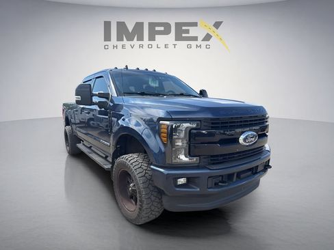 Used 2019 Ford F250 Lariat w/ Lariat Ultimate Package AWD/4WD image 5
