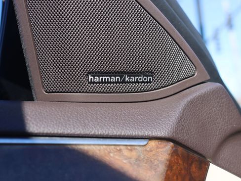 Used 2014 Mercedes-Benz E 350 4MATIC Sedan image 33