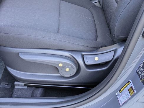 New 2026 Hyundai Venue SE image 15