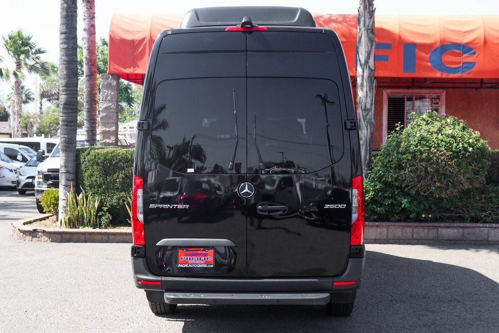 Used 2023 Mercedes-Benz Sprinter 2500 image 7