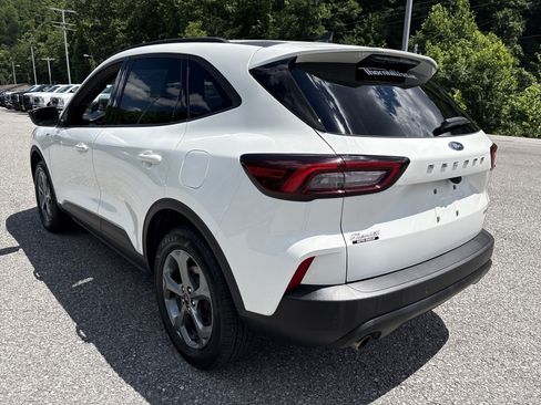 Used 2025 Ford Escape ST-Line w/ Tech Pack #1 AWD/4WD image 10
