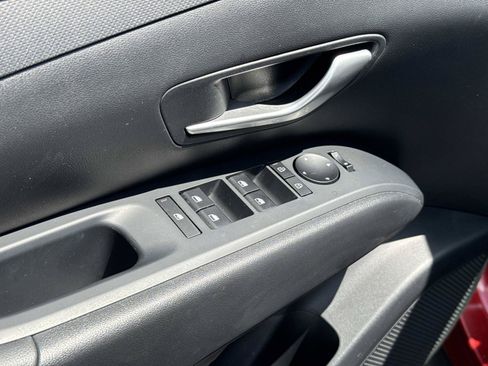 Used 2025 Hyundai Tucson SEL FWD image 20