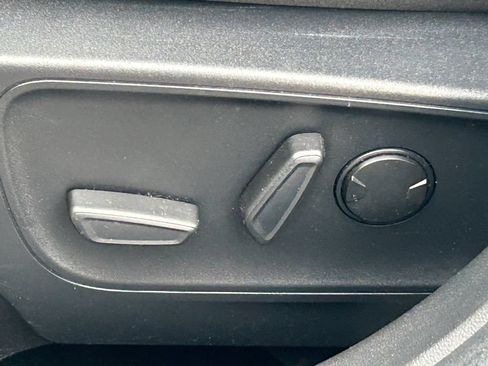 Used 2024 Ford Escape Active AWD/4WD image 27