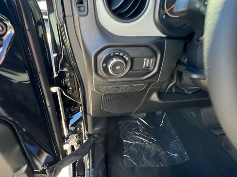 New 2026 Jeep Wrangler Sport S AWD/4WD image 21