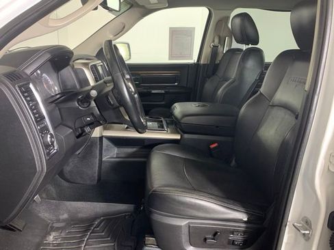 Used 2013 RAM 1500 Laramie w/ Convenience Group image 15