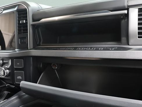 Used 2025 Ford F250 Platinum AWD/4WD image 32