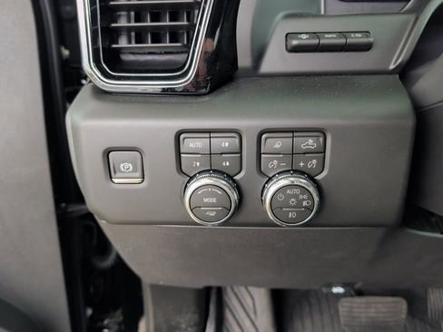 New 2026 GMC Sierra 1500 AT4 w/ AT4 Premium Package AWD/4WD image 14