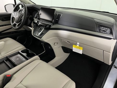 New 2026 Honda Odyssey EX-L image 24