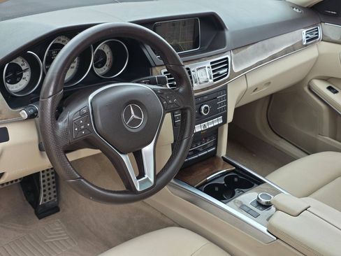 Used 2016 Mercedes-Benz E 350 4MATIC Sedan image 12