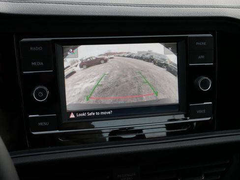 Certified 2022 Volkswagen Jetta Sport image 28