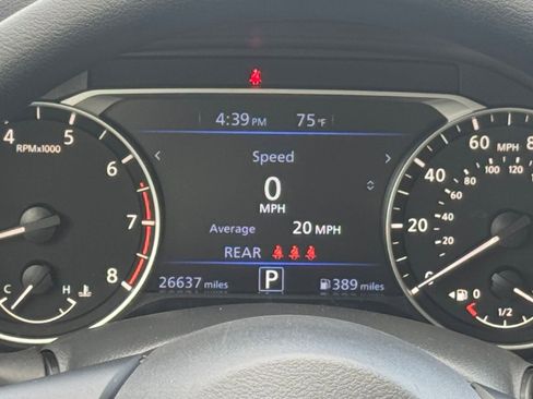 Used 2025 Nissan Altima 2.5 SV FWD image 41