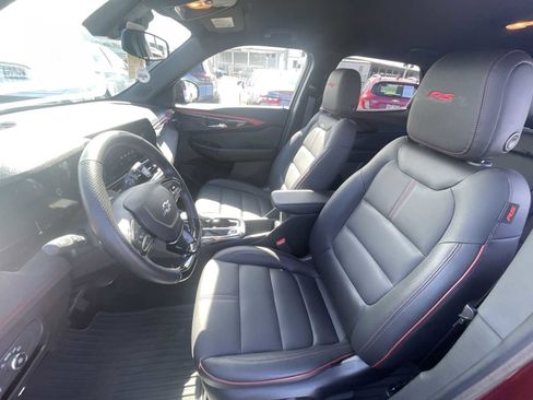 Used 2025 Chevrolet TrailBlazer RS image 13