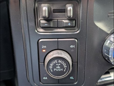 Used 2025 Ford F150 Raptor image 16