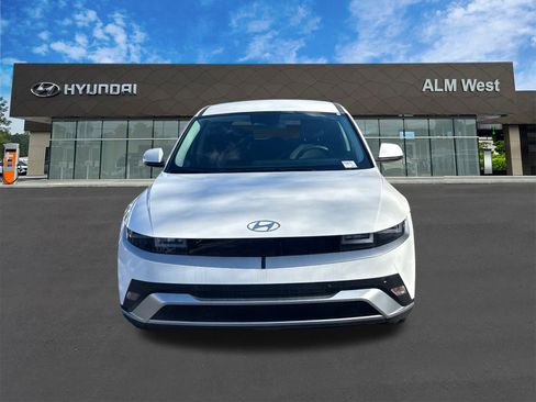 New 2026 Hyundai Ioniq 5 SEL image 2