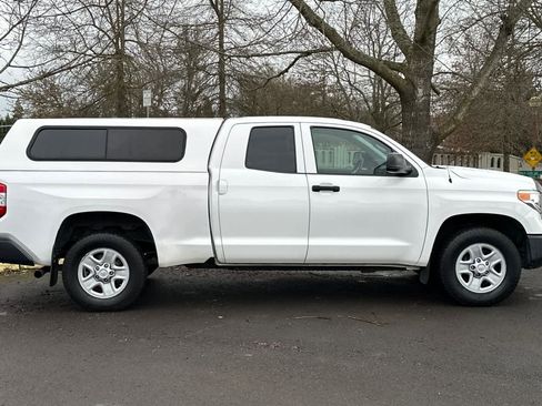 Used 2016 Toyota Tundra SR w/ Tow Package image 8