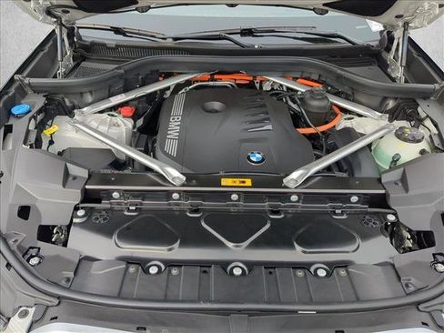 New 2026 BMW X5 xDrive50e w/ Executive Package image 17