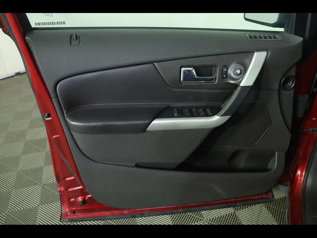 Used 2013 Ford Edge SEL AWD/4WD image 12