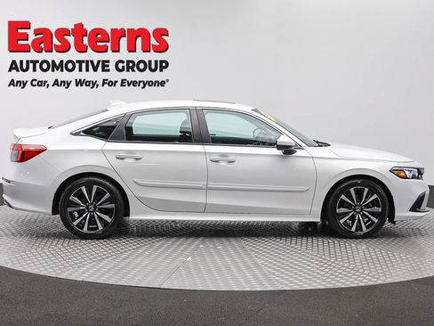 Used 2024 Honda Civic EX image 4