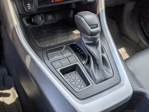 Used 2025 Toyota RAV4 XLE Premium FWD image 16