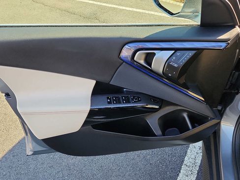Used 2026 BMW X3 xDrive30i w/ Convenience Package AWD/4WD image 12