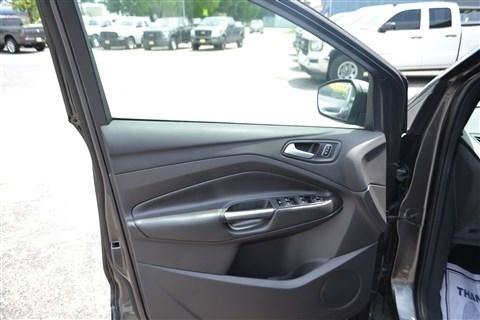 Used 2017 Ford Escape SE w/ SE Leather Comfort Package FWD image 10