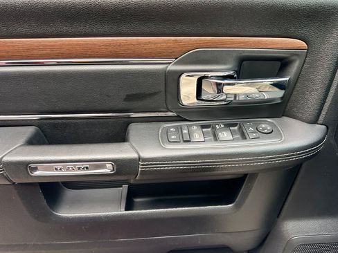 Used 2017 RAM 2500 Laramie w/ Off Road Package image 15