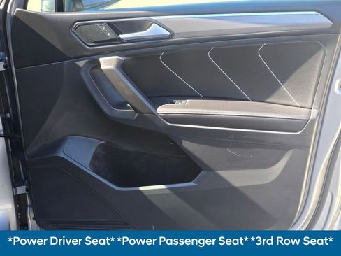 Used 2024 Volkswagen Tiguan SE R-Line w/ MDO Package, Three-Row FWD image 8