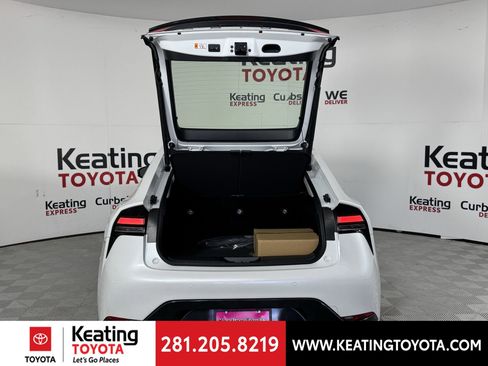 New 2026 Toyota Prius Plug-In Hybrid image 11