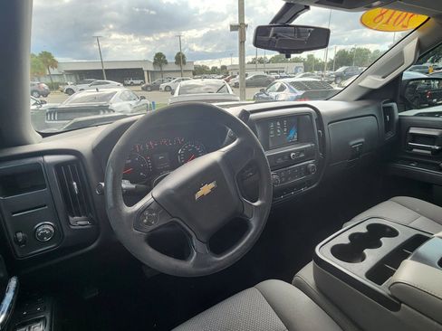 Used 2018 Chevrolet Silverado 1500 Custom w/ Custom Convenience Package image 15