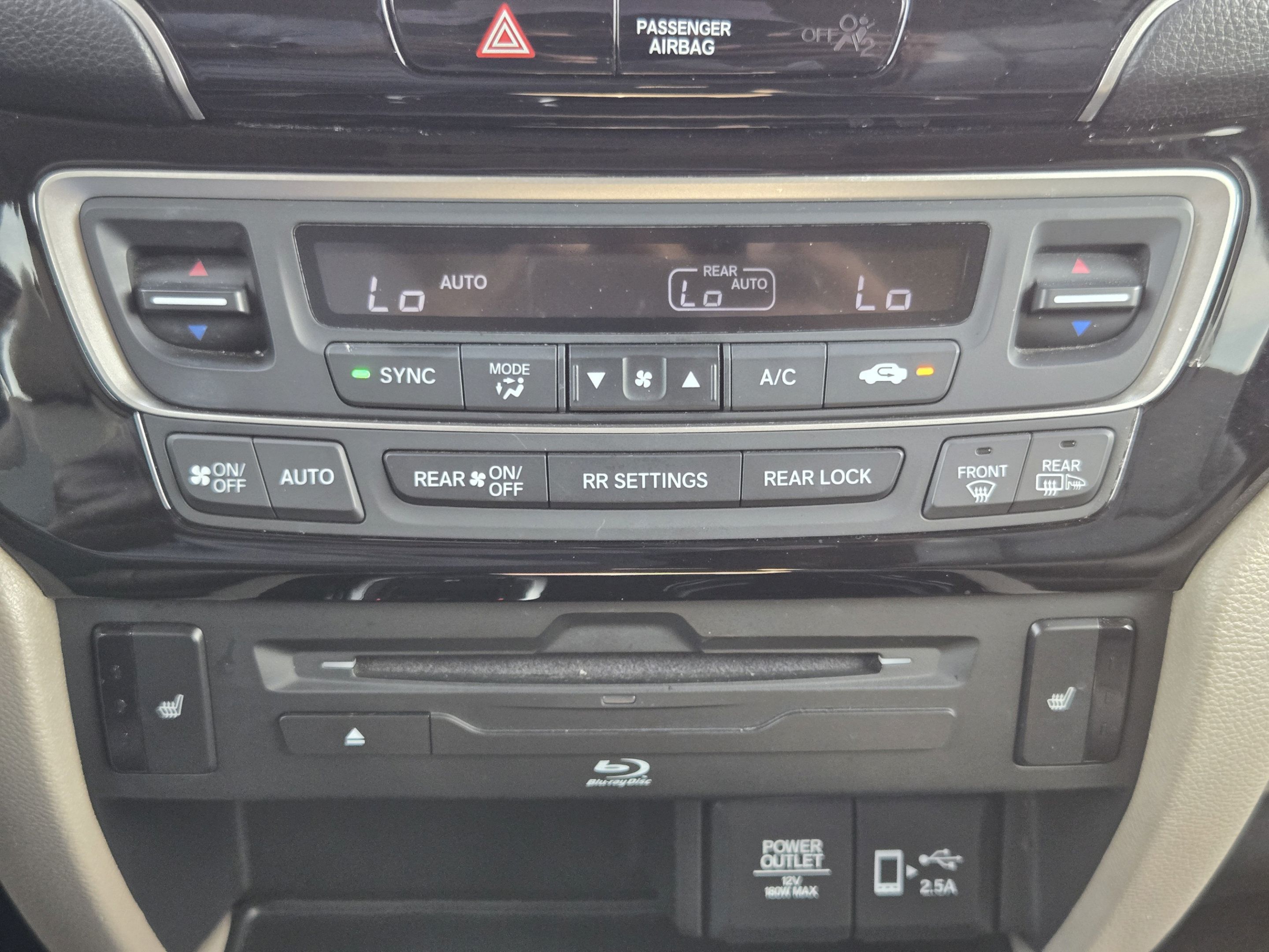 Used 2019 Honda Pilot Touring image 15