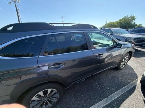 Certified 2025 Subaru Outback Limited AWD/4WD image 4