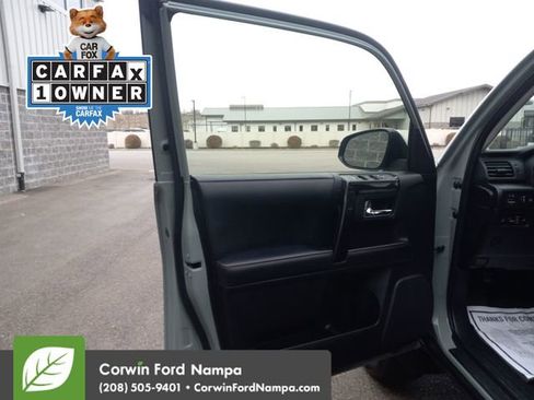 Used 2023 Toyota 4Runner TRD Off-Road Premium image 10