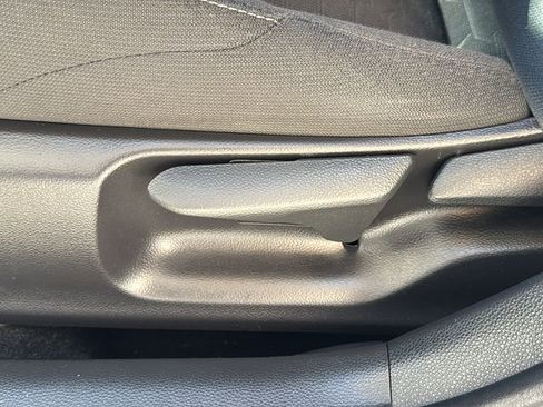 Used 2021 Toyota Corolla SE w/ Carpet Mat Package (TMS) FWD image 20