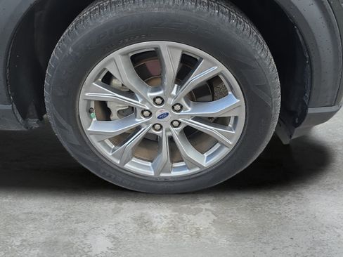 Used 2022 Ford Explorer XLT w/ Equipment Group 202A RWD image 25