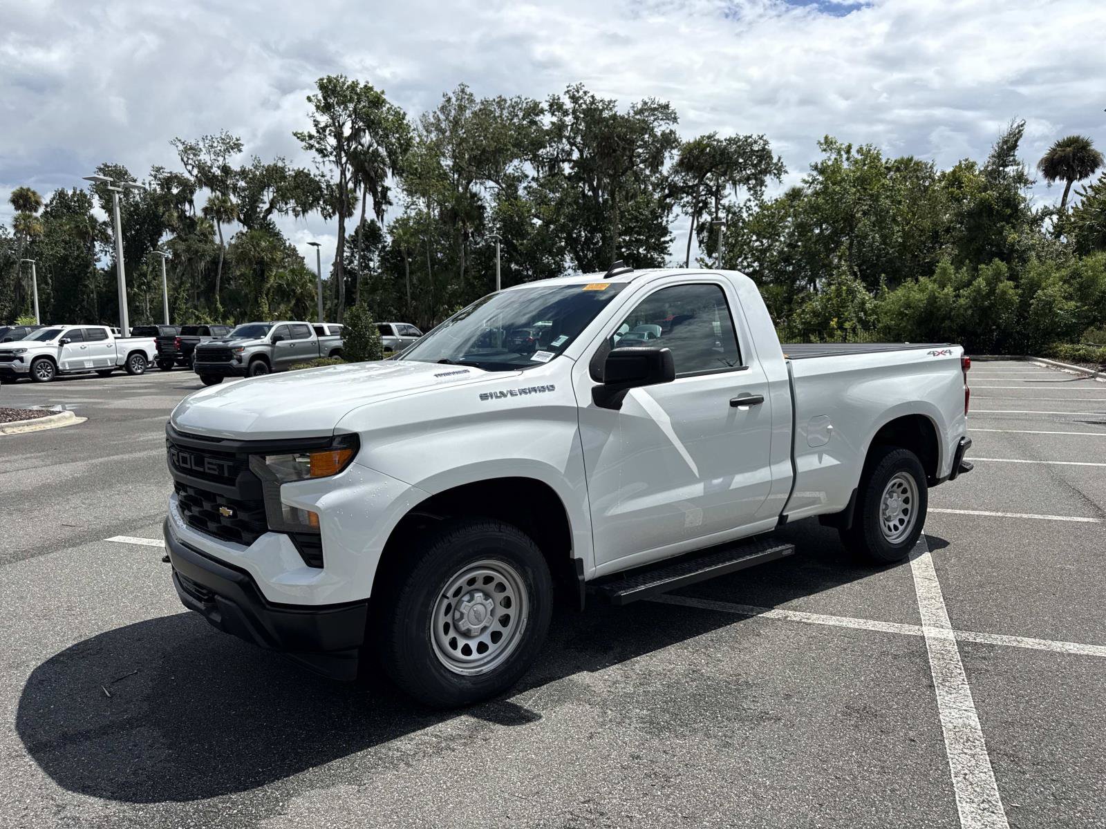 Used 2025 Chevrolet Silverado 1500 W/T w/ Trailering Package AWD/4WD image 7