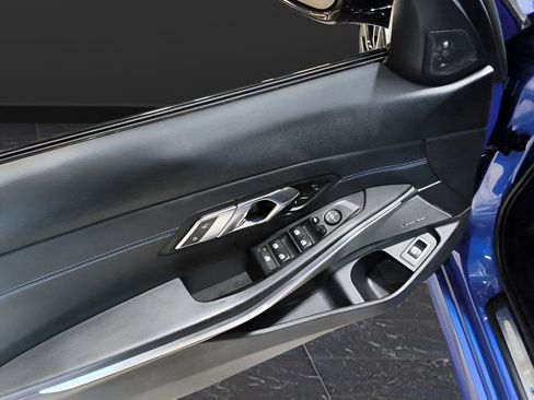 Used 2022 BMW M340i RWD image 10