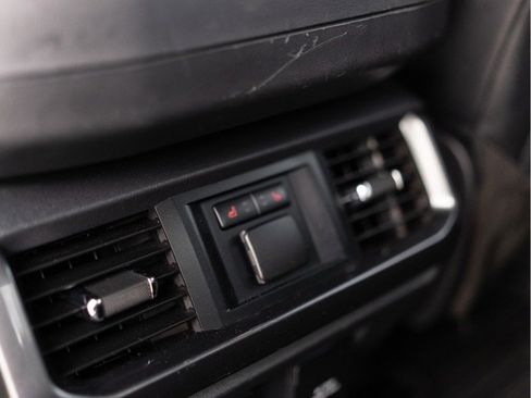 Used 2023 Ford F150 Lariat w/ Equipment Group 502A High AWD/4WD image 15
