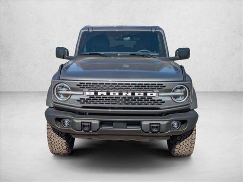 New 2025 Ford Bronco Badlands image 6
