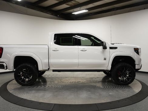 New 2026 GMC Sierra 1500 AT4 w/ AT4 Premium Package image 12