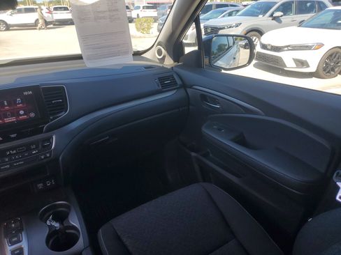 Used 2023 Honda Ridgeline Sport image 20