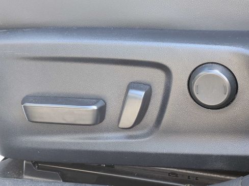 Used 2019 Lexus IS 300 RWD image 20