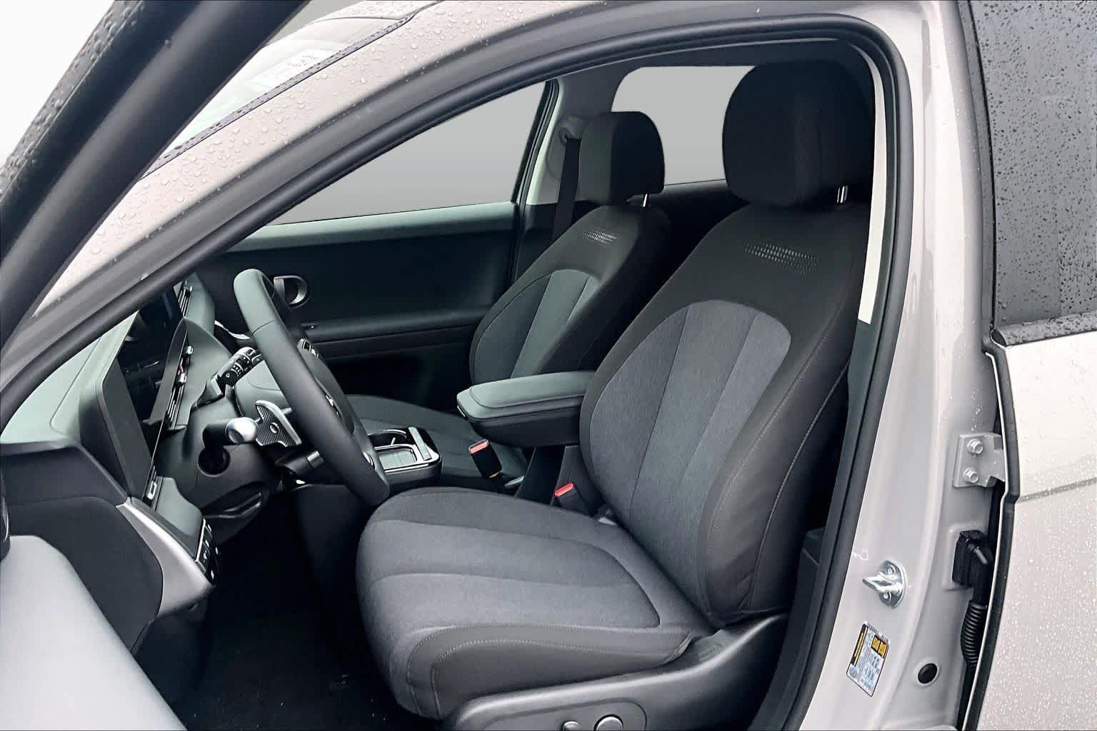 New 2027 Hyundai Ioniq 5 SE AWD/4WD image 15