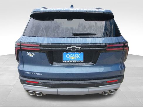 New 2026 Chevrolet Traverse LT w/ LPO, Floor Liner Package image 4