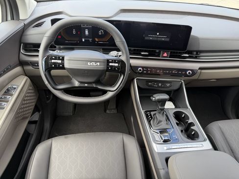 New 2027 Kia Carnival EX FWD image 18