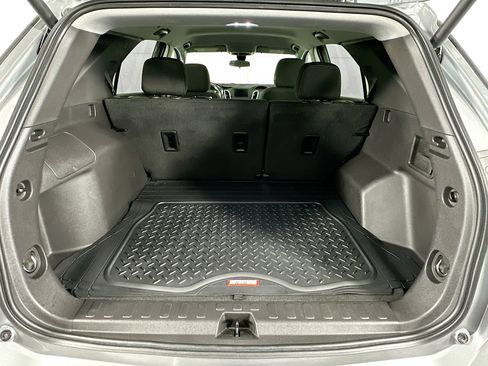 Used 2024 Chevrolet Equinox LT image 28