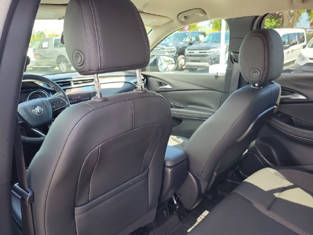 Used 2023 Buick Encore GX Select w/ Sport Touring Package FWD image 12